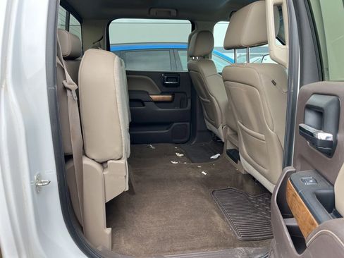 Used 2015 Chevrolet Silverado 1500 LTZ AWD/4WD image 3