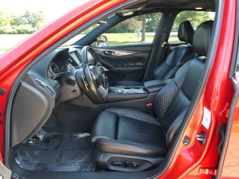 Used 2019 INFINITI Q50 Red Sport 400 w/ Sensory Package AWD/4WD image 9