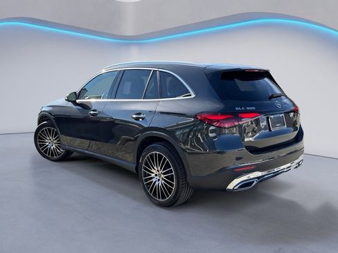 Certified 2025 Mercedes-Benz GLC 300 4MATIC image 7