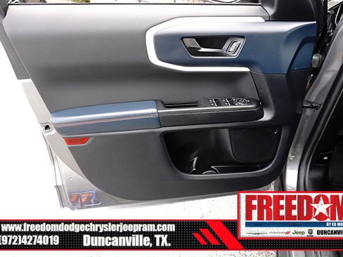 Used 2023 Ford Bronco Sport Heritage w/ Heritage Convenience Package AWD/4WD image 39