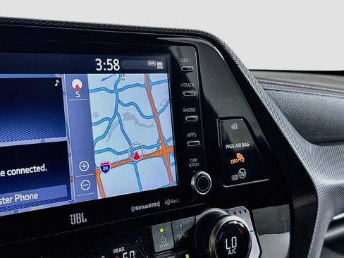 Used 2021 Toyota Highlander XSE FWD image 22