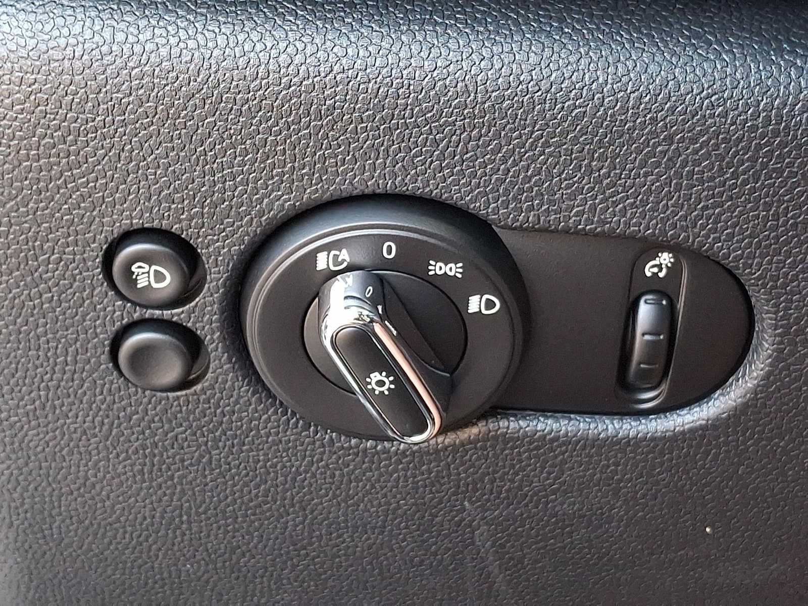 Used 2024 MINI Cooper S FWD image 23