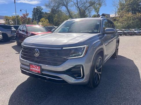 New 2026 Volkswagen Atlas SEL Premium R-Line image 3
