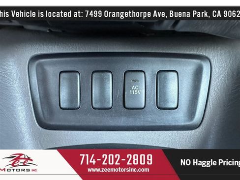 Used 2006 Toyota Sequoia SR5 AWD/4WD image 34