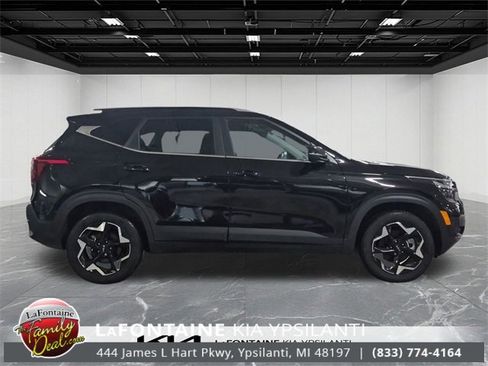 Certified 2025 Kia Seltos EX image 6