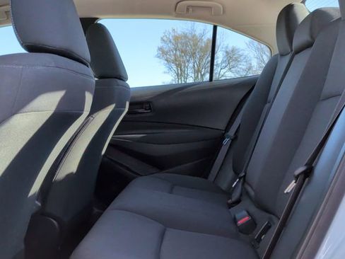 Certified 2025 Toyota Corolla LE image 25