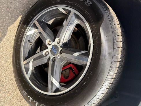 Used 2016 Ford Explorer XLT w/ Equipment Group 202A image 16