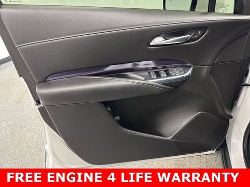 Used 2023 Cadillac XT4 Luxury w/ Cold Weather Package image 6