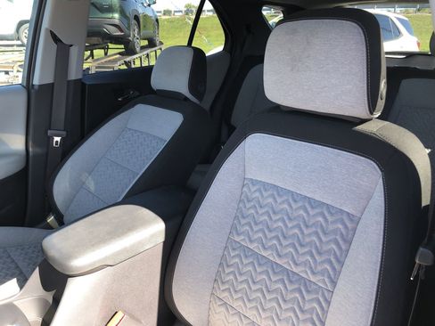 Used 2024 Chevrolet Equinox LT image 14