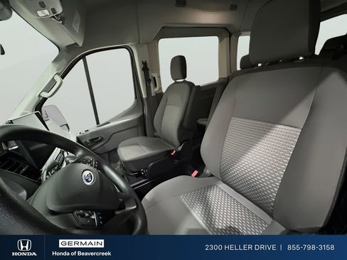 Used 2024 Ford Transit 350 XLT image 27