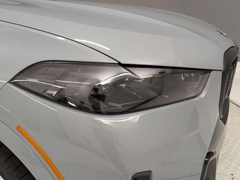 New 2026 BMW X5 M60i w/ Parking Assistance Package image 3