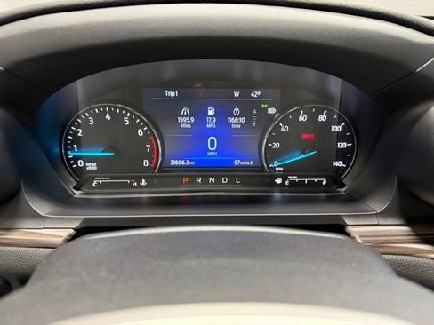 Used 2022 Ford Explorer Limited w/ Limited Technology Package image 28