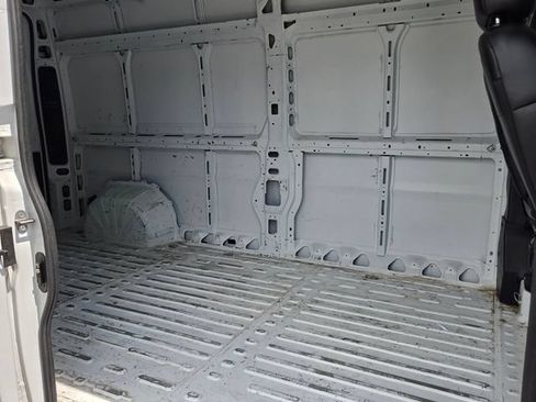 Used 2023 RAM ProMaster 2500 FWD image 12