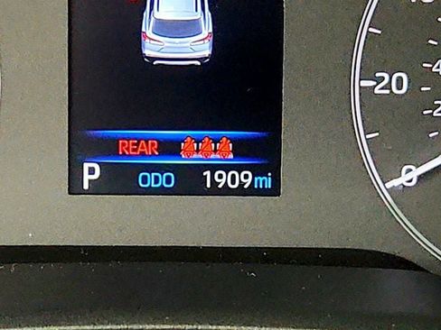 Used 2023 Toyota Corolla Cross AWD Hybrid image 16