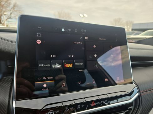 Used 2025 Jeep Compass Trailhawk w/ Trailer Tow Group image 25