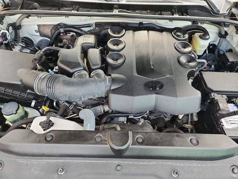 Used 2020 Toyota 4Runner Limited image 30