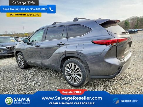 Used 2021 Toyota Highlander Platinum AWD/4WD image 3