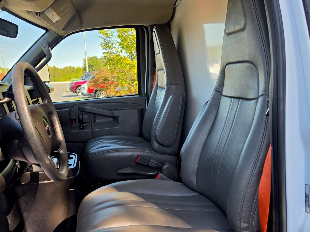 Used 2024 GMC Savana 3500 w/ Power Convenience Package RWD image 10