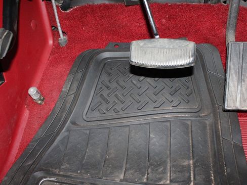 Used 1990 Ford F150 2WD Regular Cab image 33