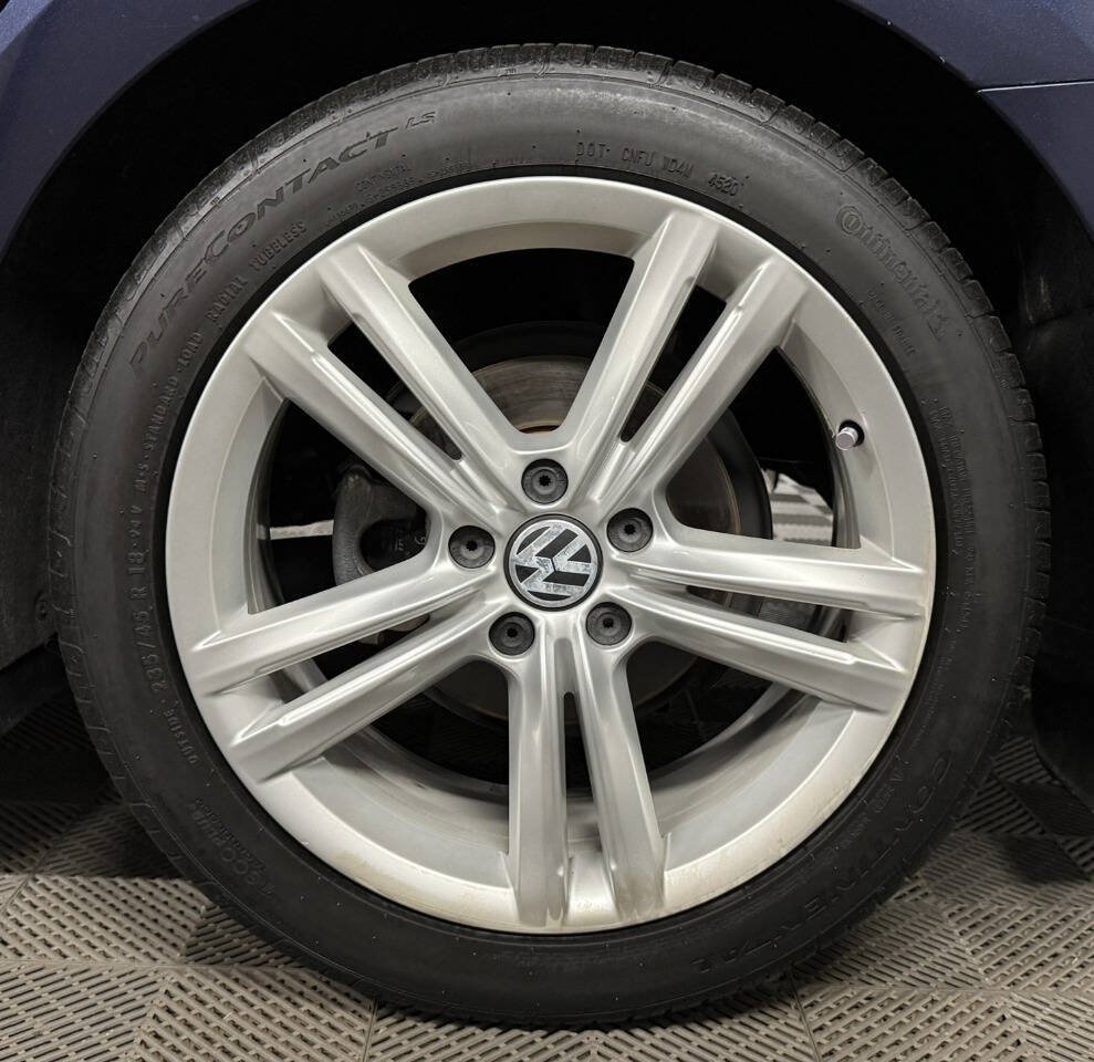 Used 2015 Volkswagen Passat 1.8T SE FWD image 27