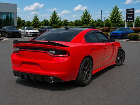 Used 2017 Dodge Charger R/T Scat Pack w/ Beats Audio Group RWD image 5