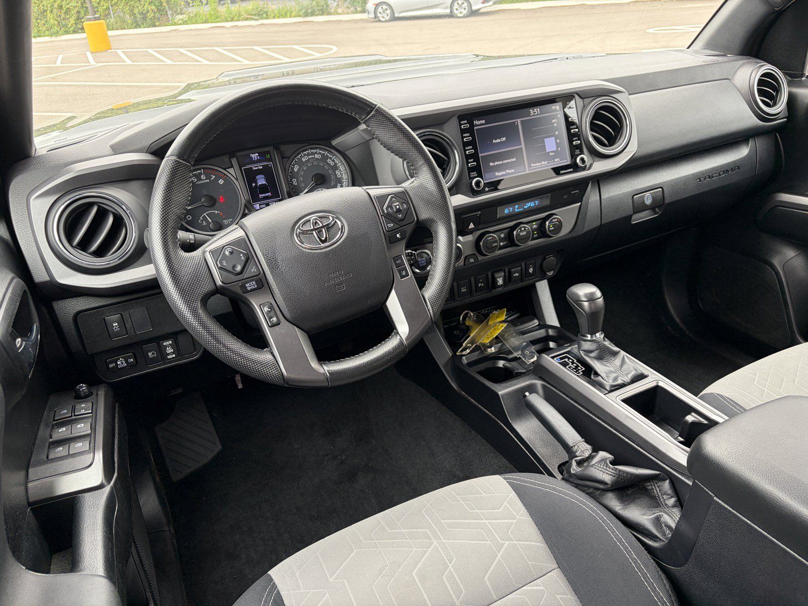 Used 2022 Toyota Tacoma TRD Sport w/ Technology Package AWD/4WD image 10