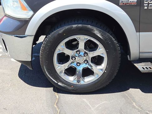 Used 2014 RAM 1500 Laramie AWD/4WD image 16
