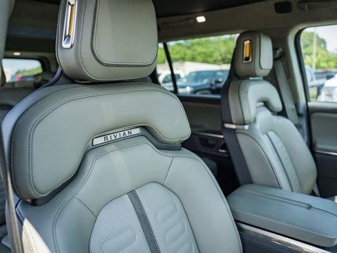 Used 2023 Rivian R1S Launch Edition image 19