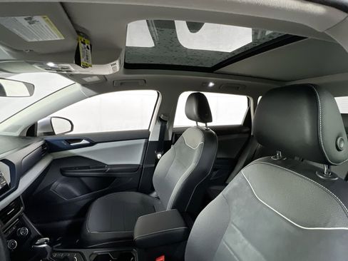 Used 2023 Volkswagen Taos SE image 21