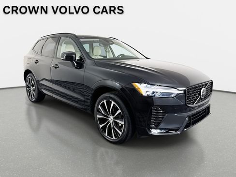 Certified 2025 Volvo XC60 B5 Plus w/ Protection Package Premier image 3