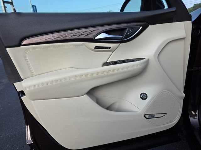 Used 2023 Buick Envision Avenir AWD/4WD image 18