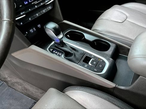 Used 2020 Hyundai Santa Fe Limited FWD image 18