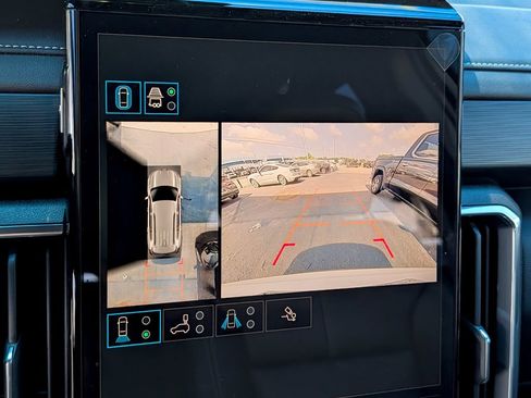 New 2026 GMC Acadia Elevation w/ Elevation Premium Package FWD image 17
