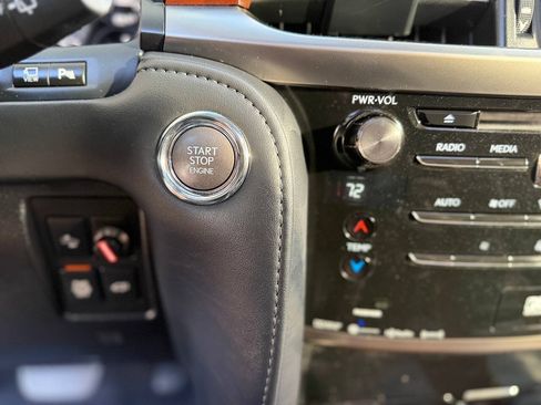 Used 2017 Lexus LX 570 4WD w/ Luxury Package image 62