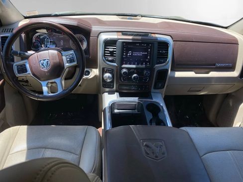 Used 2018 RAM 1500 Laramie w/ Convenience Group AWD/4WD image 11