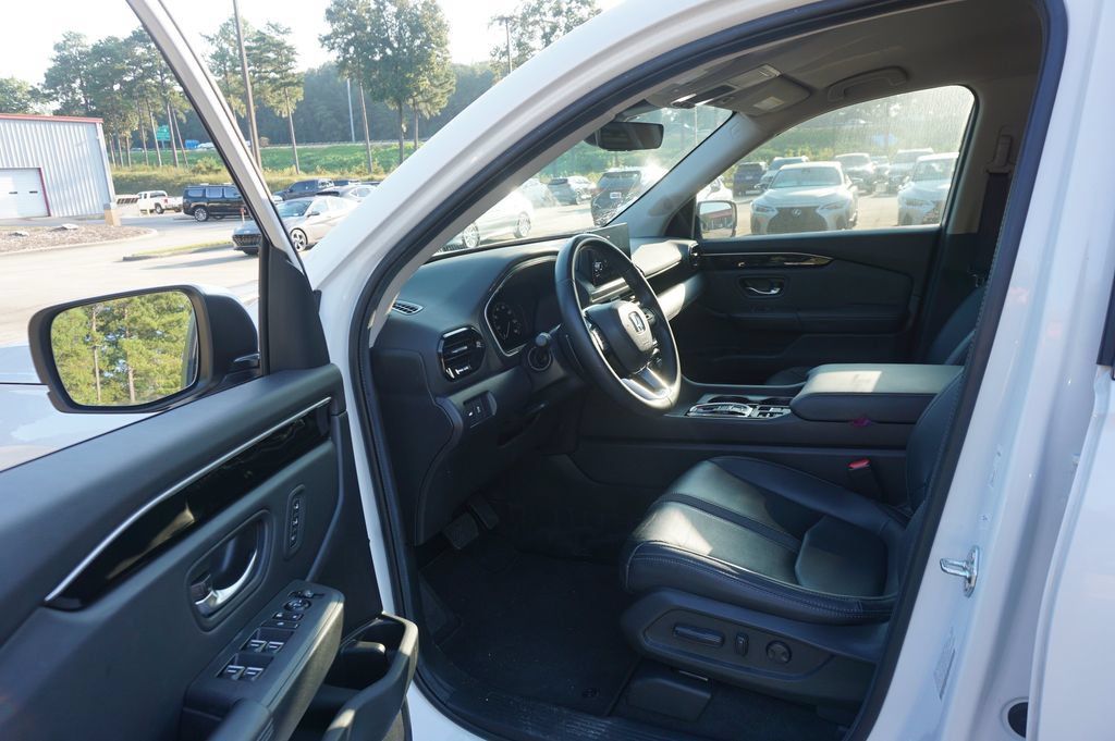 Used 2024 Honda Pilot EX-L image 2