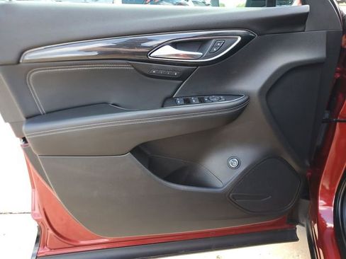 Used 2023 Buick Envision Essence w/ Sport Touring Package FWD image 19