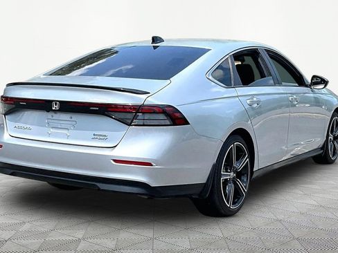 Used 2025 Honda Accord Sport image 6