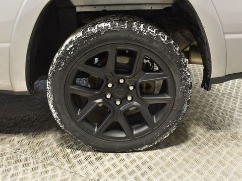 Used 2020 RAM 1500 Laramie image 39