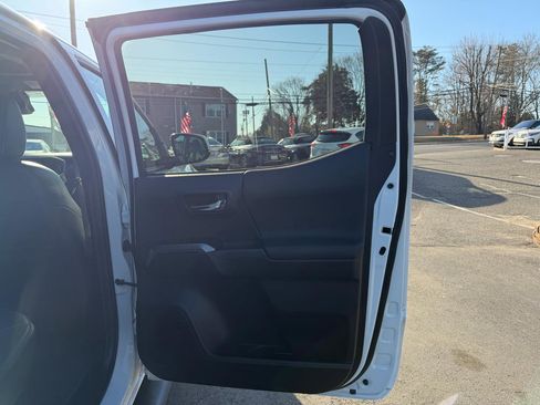 Used 2023 Toyota Tacoma TRD Pro AWD/4WD image 25
