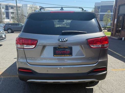 Used 2018 Kia Sorento EX w/ EX Advanced Touring Package AWD/4WD image 17