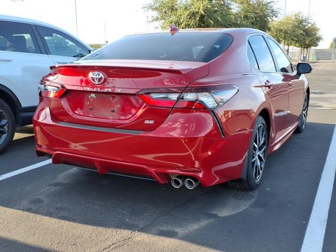 Used 2024 Toyota Camry SE FWD image 4