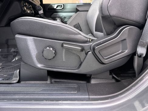 Used 2024 Ford Bronco Big Bend image 28