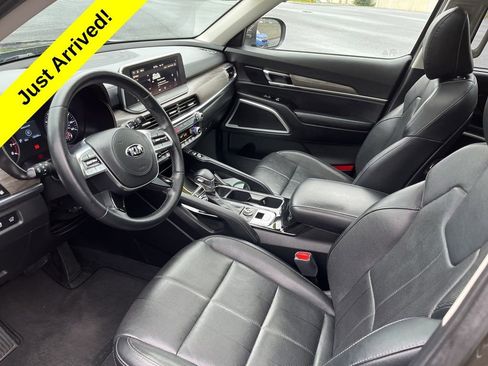 Used 2020 Kia Telluride EX w/ Towing Package AWD/4WD image 2