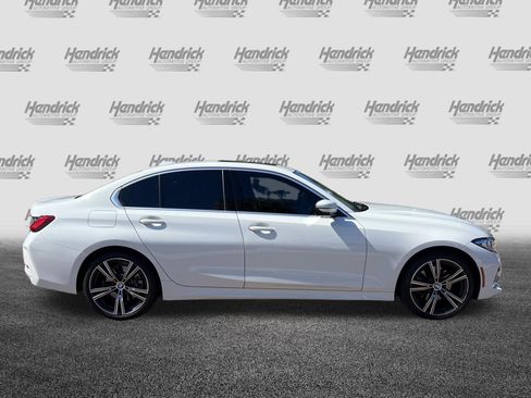 Used 2024 BMW 330i Sedan w/ Premium Package RWD image 11