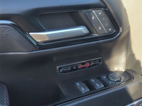 Used 2023 GMC Sierra 1500 AT4X image 13