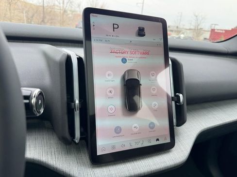 New 2026 Volvo EX30 Plus w/ Climate Package image 18