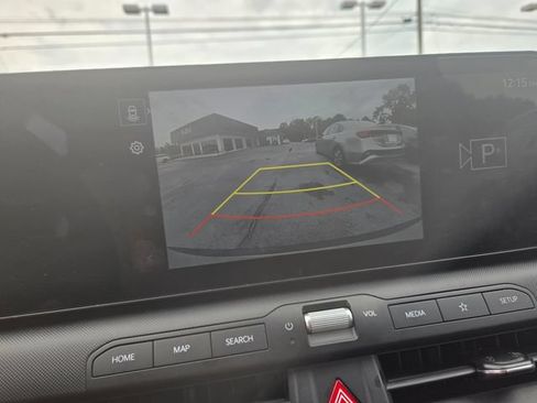 Used 2025 Kia K4 FWD image 12