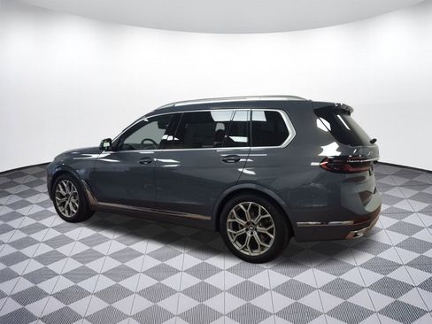 New 2026 BMW X7 xDrive40i w/ Executive Package image 3
