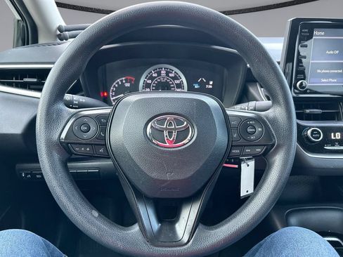 Used 2022 Toyota Corolla LE FWD image 14